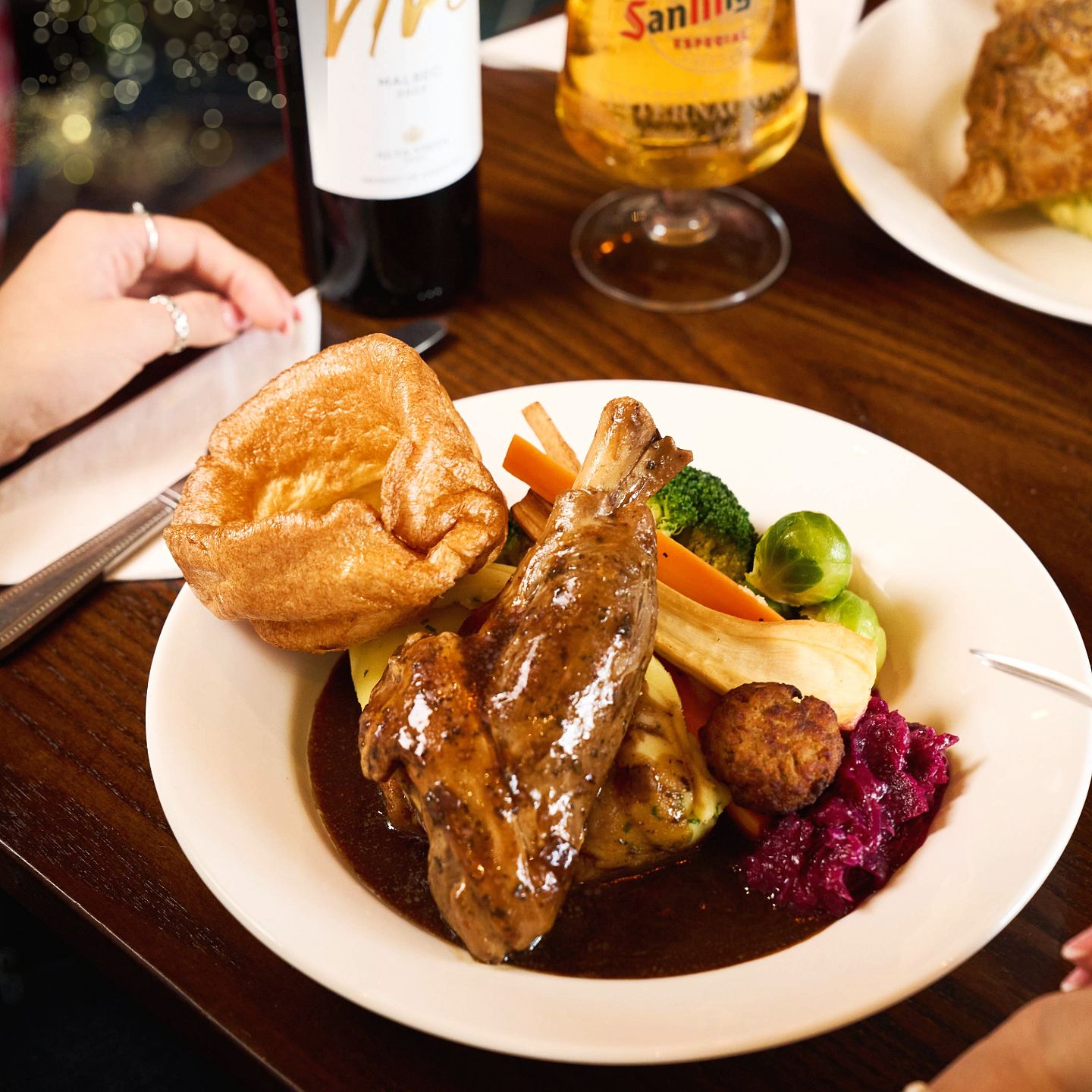 Christmas Day Lunch, Dinner & Dining at The Swan in Worcester